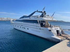 Falcon superyacht 100ft